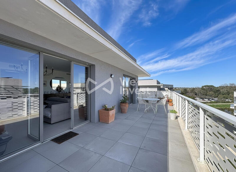 Appartement - 108 m² - 5 pièces