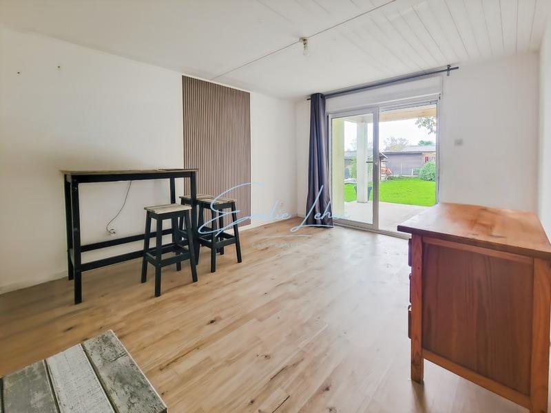 Maison - 180 m² - 8 pièces