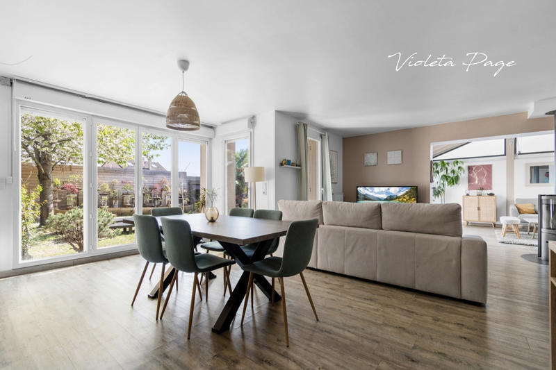 Maison - 140 m² - 7 pièces