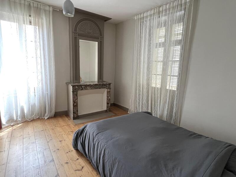 Maison - 357 m² - 9 pièces