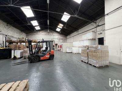 Local commercial - 1 300 m²