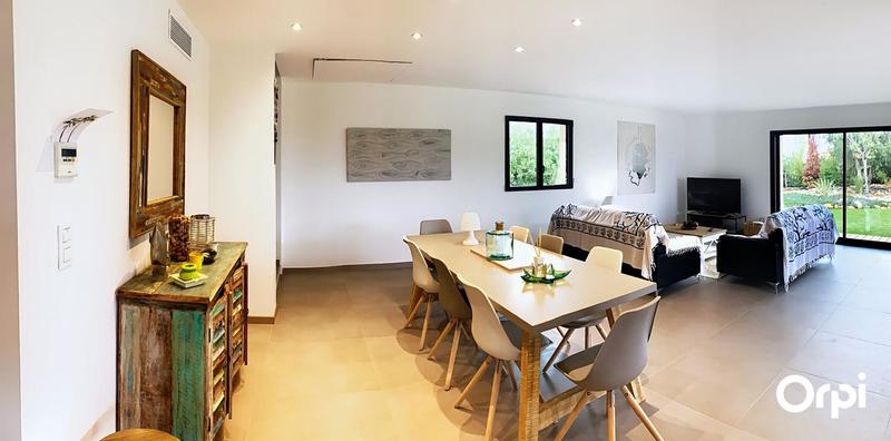 Villa - 180 m² - 5 pièces