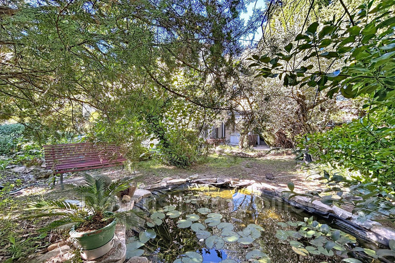 Maison - 283 m² - 11 pièces