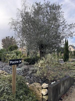 Immeuble - 160 m² - 8 pièces