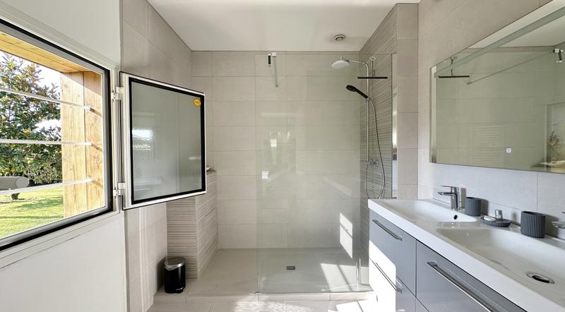 Maison contemporaine - 143 m² - 6 pièces