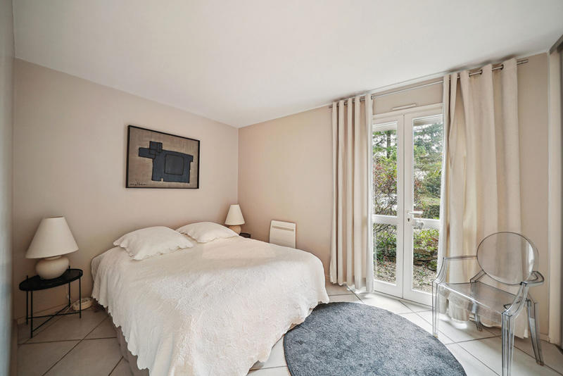 Maison - 222 m² - 8 pièces