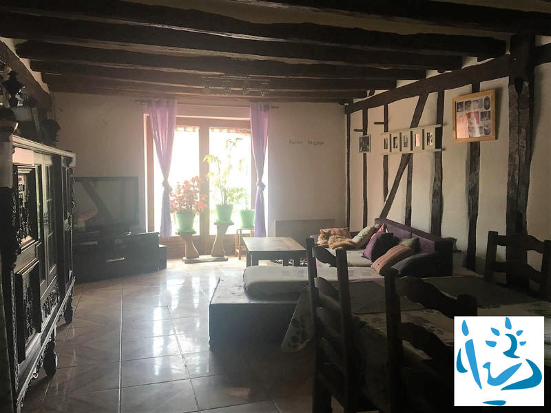 Maison - 236 m² - 9 pièces