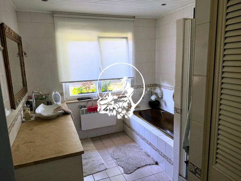 Maison - 98 m² - 5 pièces