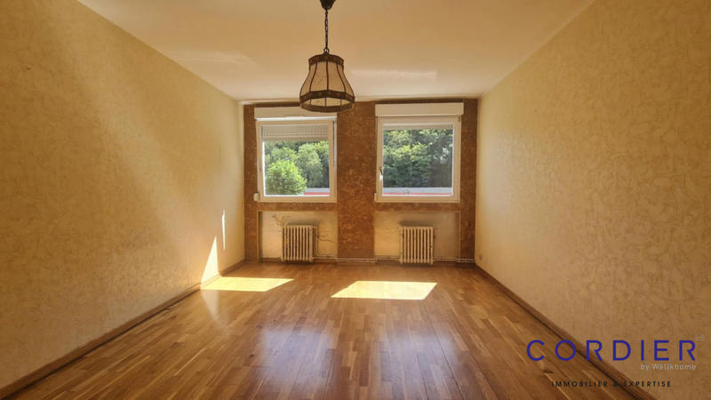 Appartement - 97 m² - 4 pièces