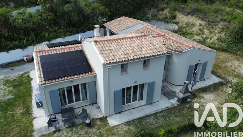 Maison - 141 m² - 5 pièces