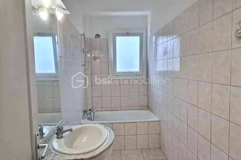 Appartement - 60 m² - 3 pièces