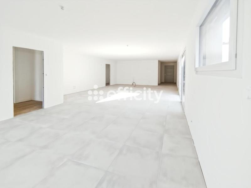 Maison - 155 m² - 6 pièces