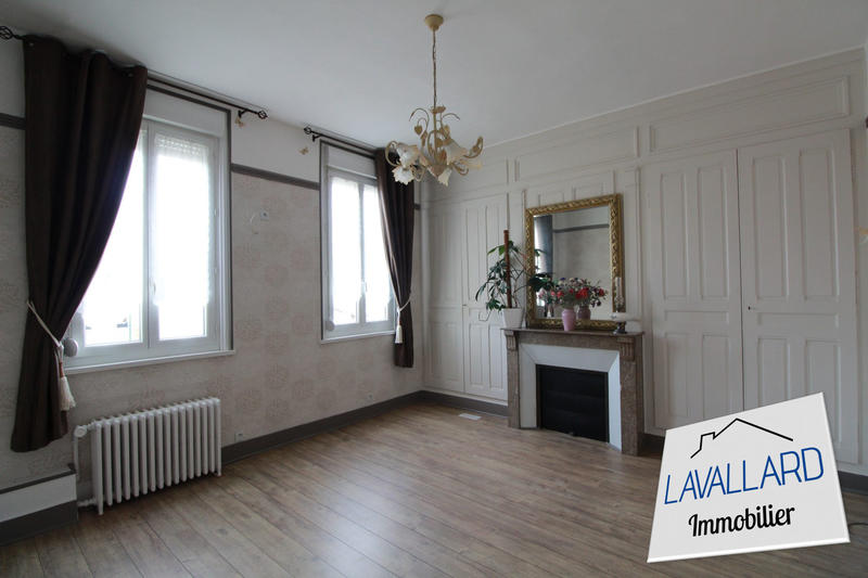 Maison - 207 m² - 10 pièces