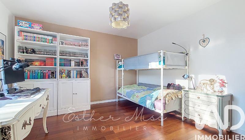 Maison - 160 m² - 8 pièces