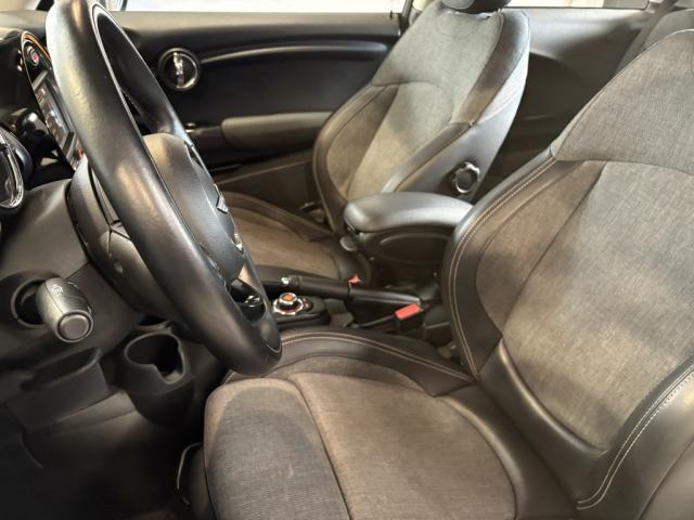 Mini 3 portes Hatch F56 Mini One 102 ch Finition Salt