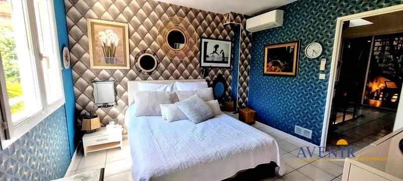 Maison - 160 m² - 5 pièces