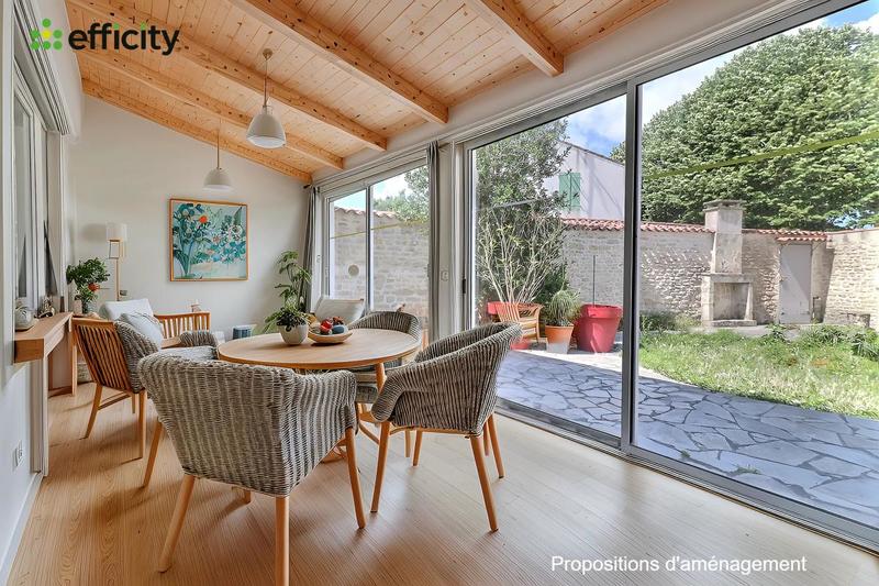 Maison - 121 m² - 7 pièces