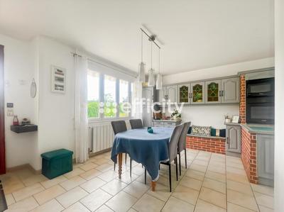 Maison - 130 m² - 6 pièces