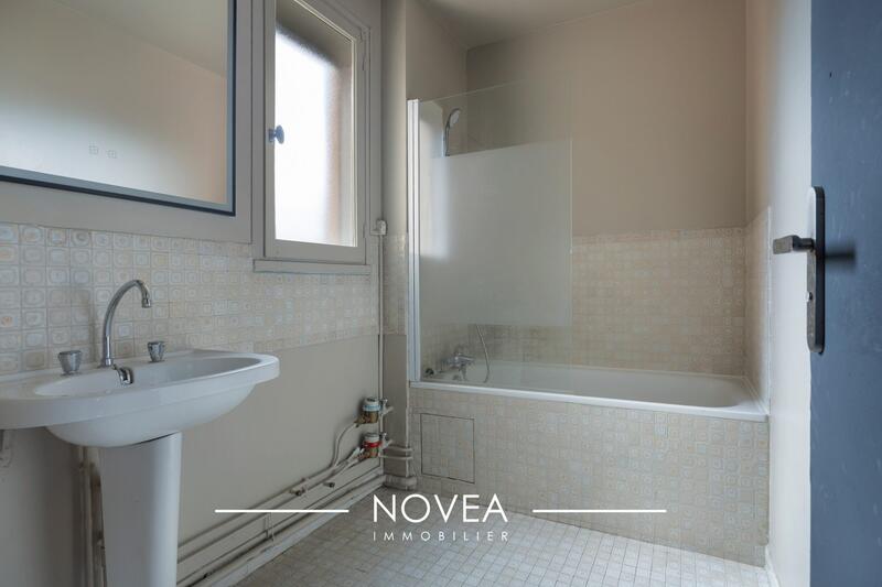 Appartement - 96 m² - 5 pièces