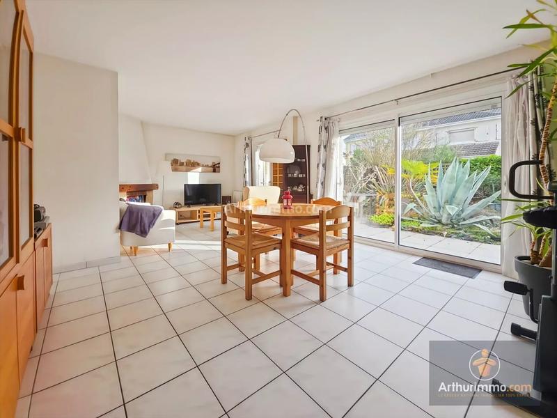 Maison - 101 m² - 5 pièces