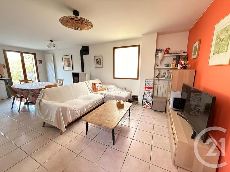 Maison - 98 m² - 5 pièces