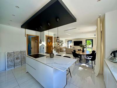 Villa - 130 m² - 5 pièces