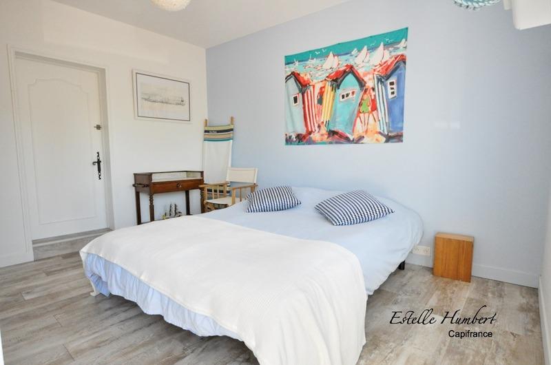 Maison - 205 m² - 10 pièces