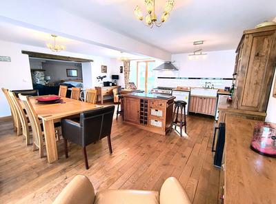 Maison - 153 m² - 5 pièces