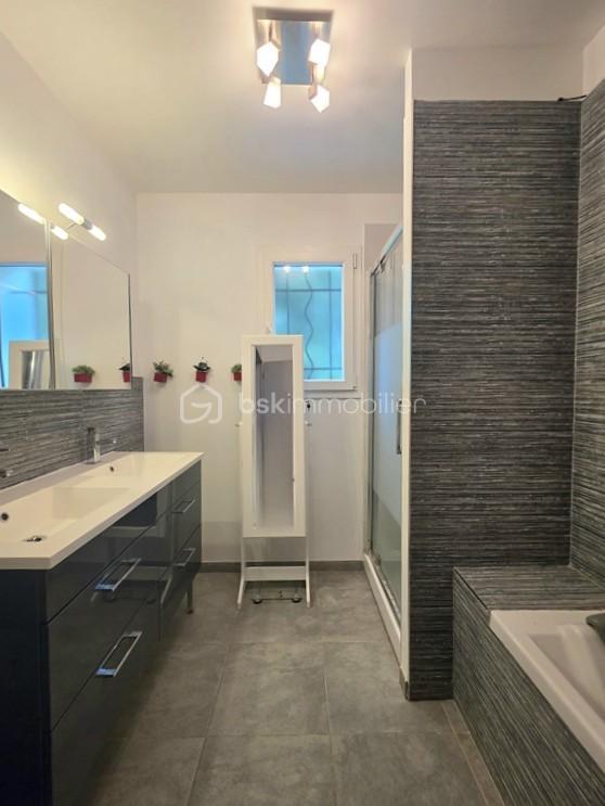 Maison - 155 m² - 6 pièces