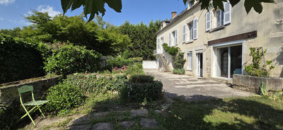Propriété - 205 m² - 9 pièces