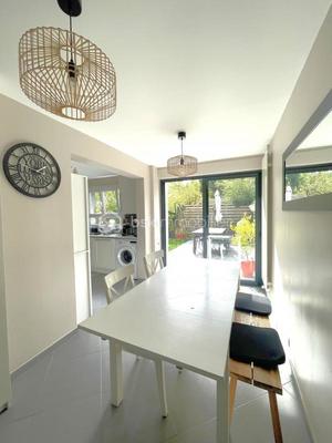 Maison - 98 m² - 6 pièces