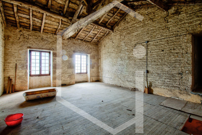 Maison - 200 m² - 4 pièces