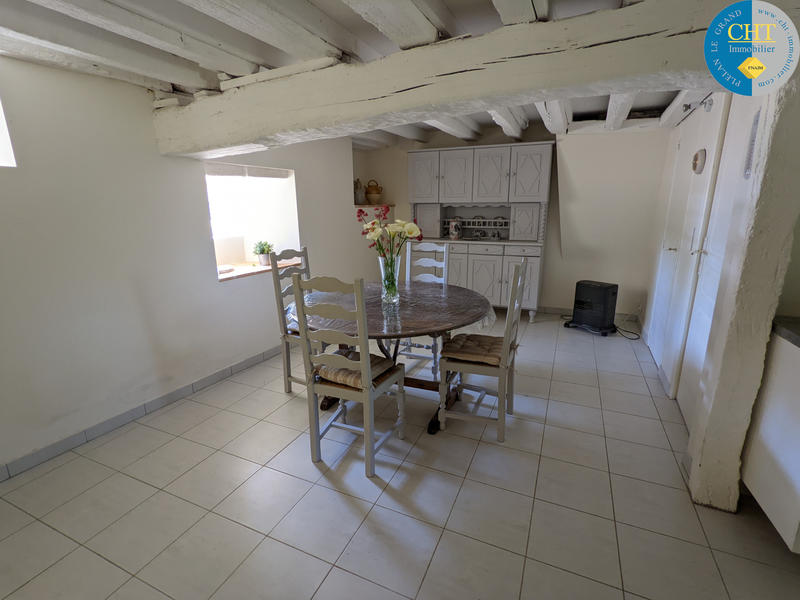 Maison - 228 m² - 12 pièces