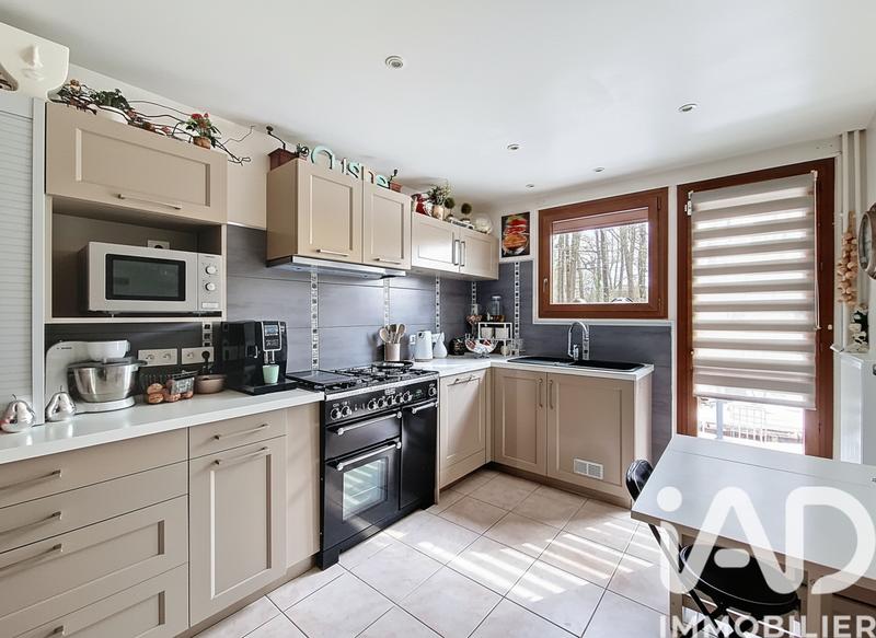 Maison - 121 m² - 6 pièces