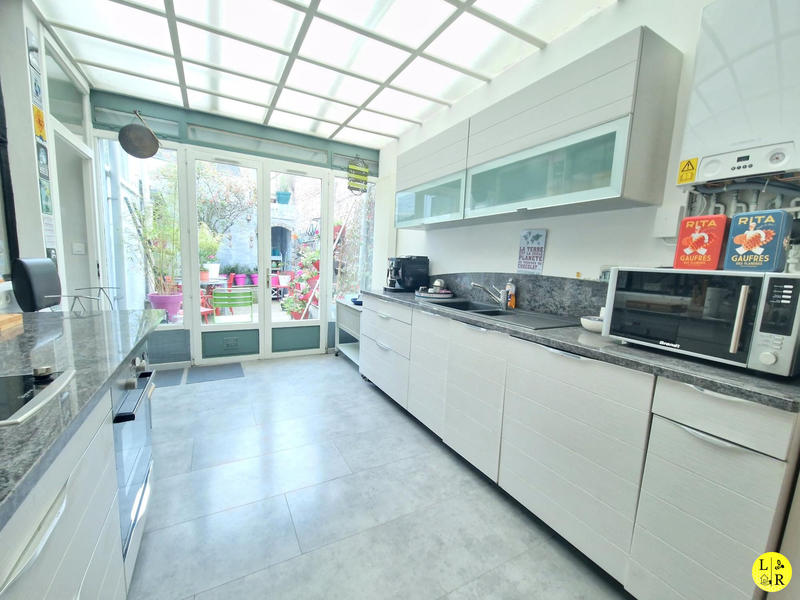 Appartement - 140 m² - 5 pièces