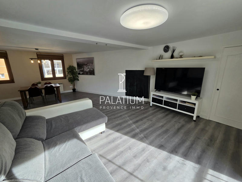 Appartement - 101 m² - 4 pièces