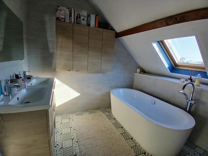 Maison - 228 m² - 6 pièces