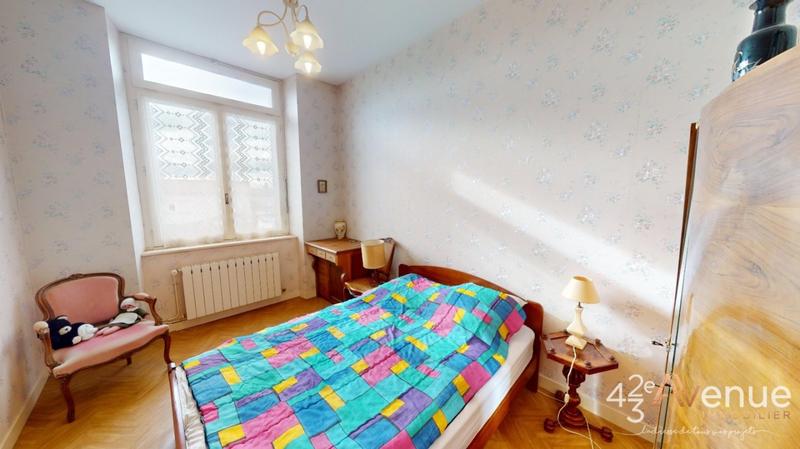 Appartement - 90 m² - 6 pièces