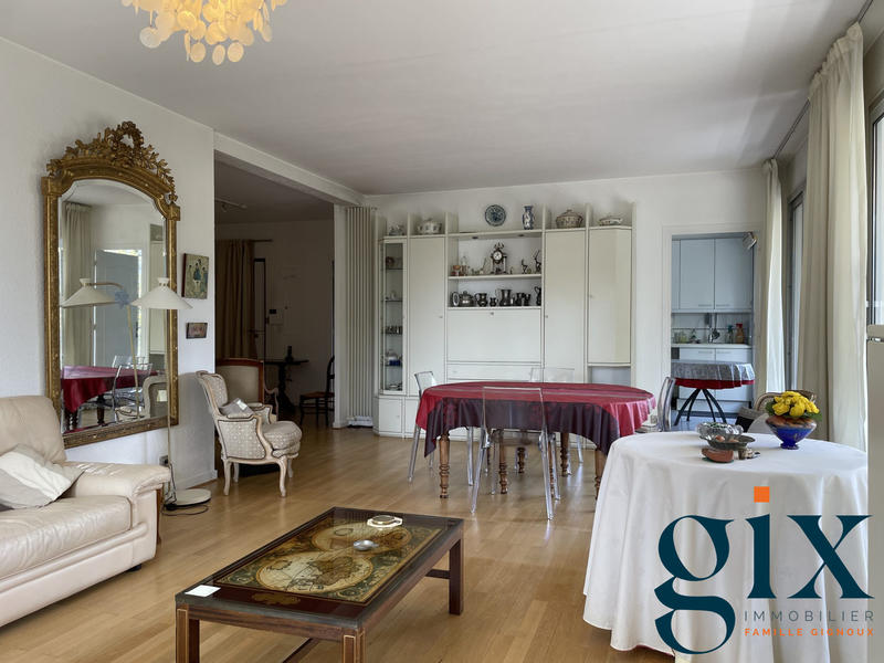 Appartement - 123 m² - 5 pièces