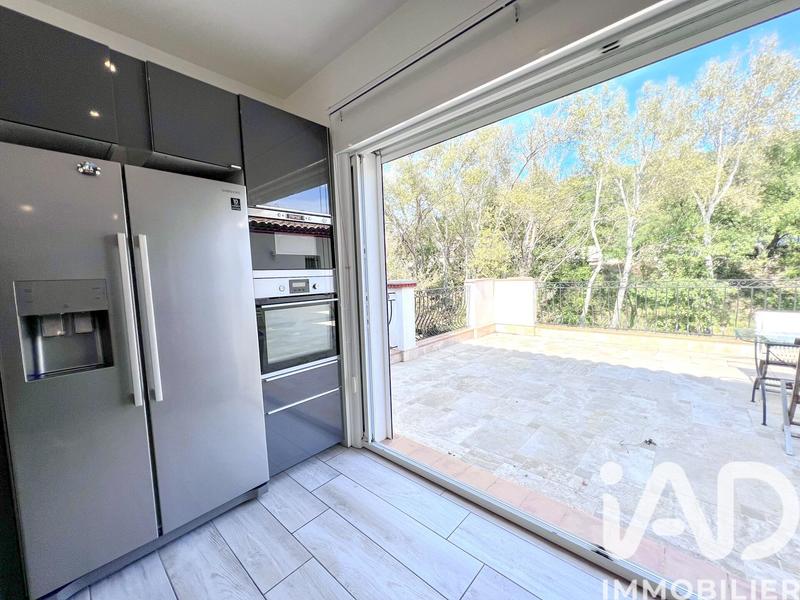 Maison - 240 m² - 7 pièces