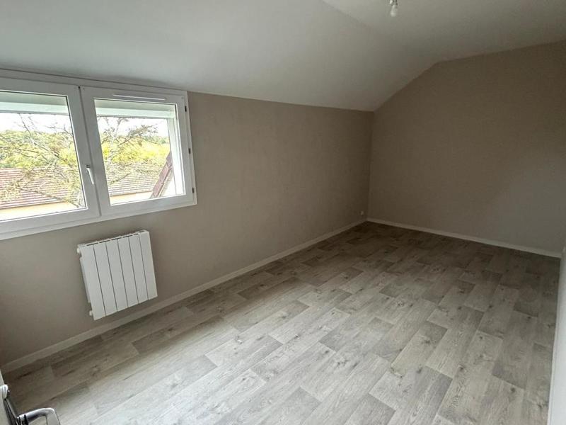 Maison - 93 m² - 4 pièces