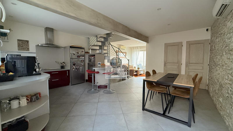 Maison - 101 m² - 6 pièces