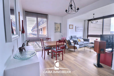 Appartement - 84 m² - 4 pièces