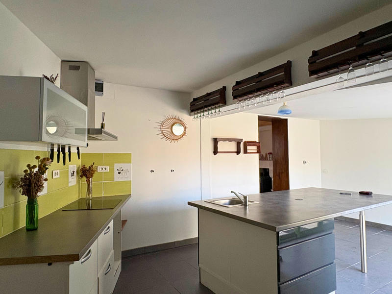 Maison - 90 m² - 3 pièces