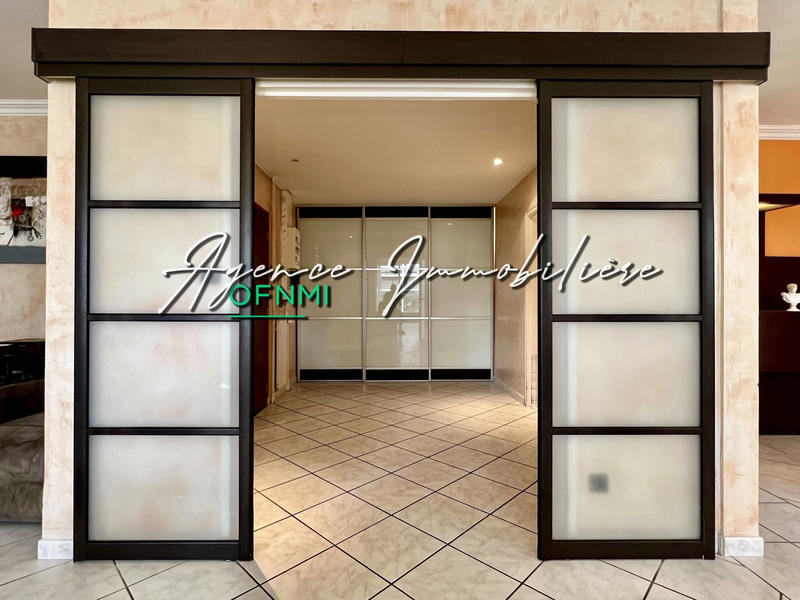 Appartement - 108 m² - 5 pièces