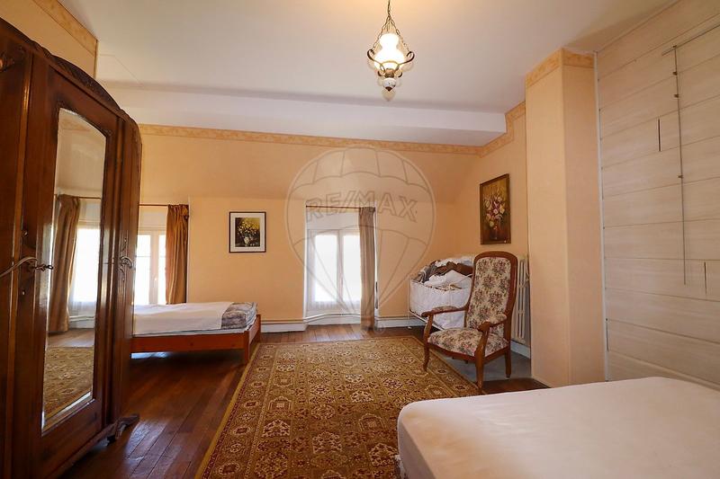 Propriété - 161 m² - 7 pièces