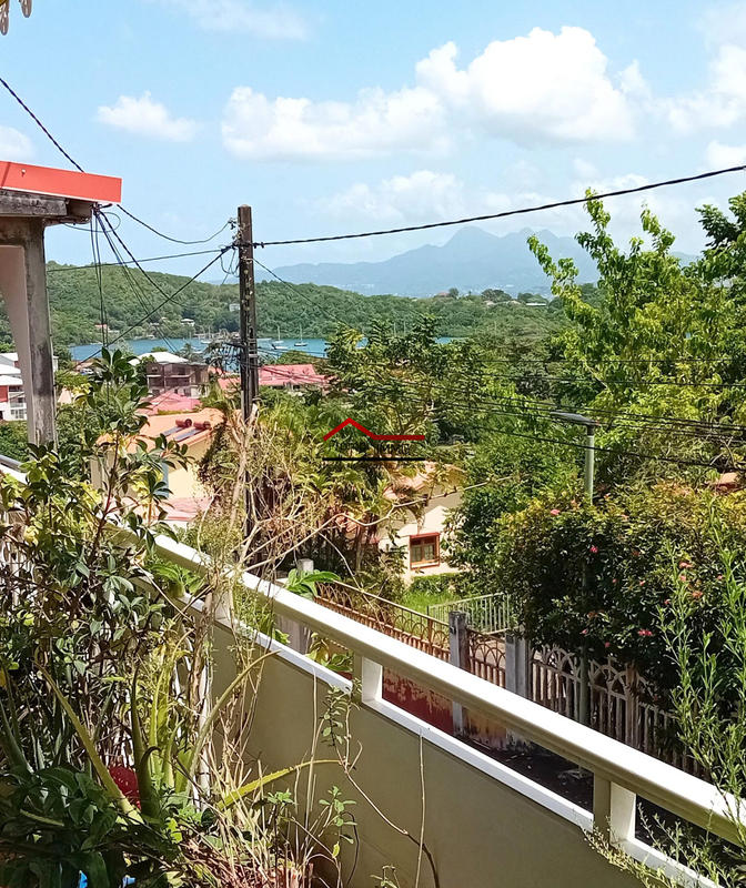 Maison - 252 m² - 10 pièces