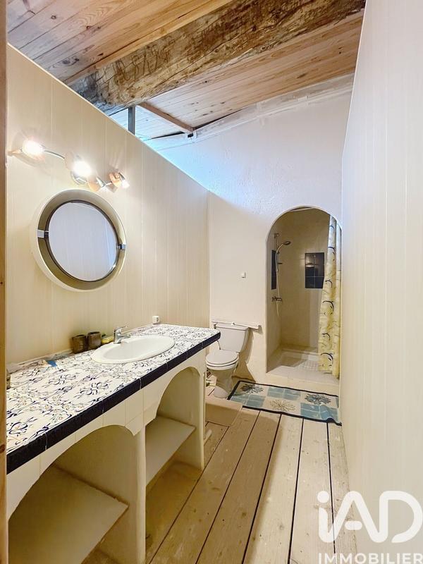 Maison - 280 m² - 8 pièces