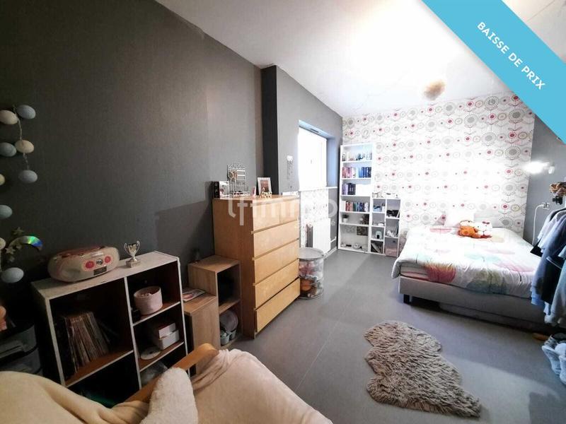 Maison - 211 m² - 7 pièces