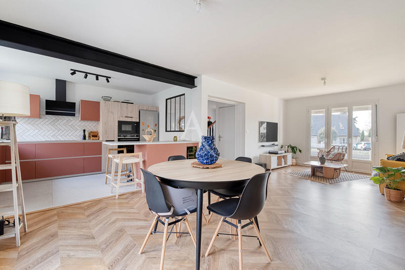 Maison - 109 m² - 5 pièces